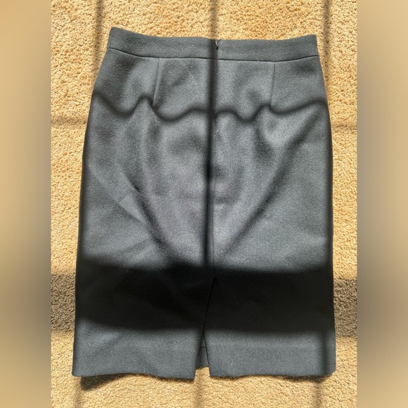 J Crew pencil Skirt No. 2 - Picture 2 of 6